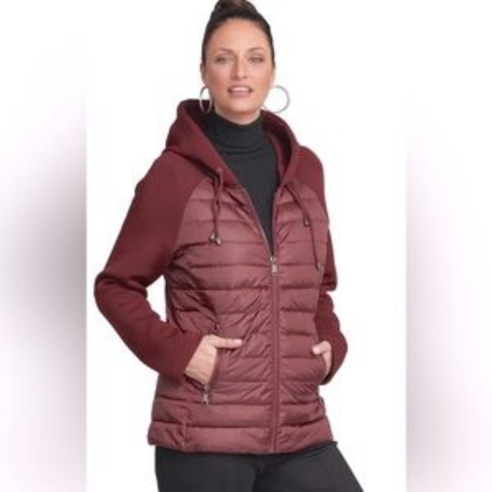 Nwt Carre Noir Red Hooded Puffer Jacket with Quilted Design